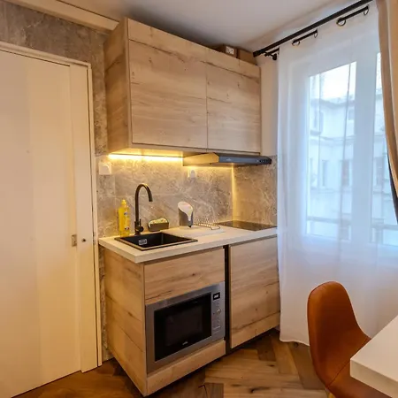 Le Marais 3 Bail Mobilite Daire Paris